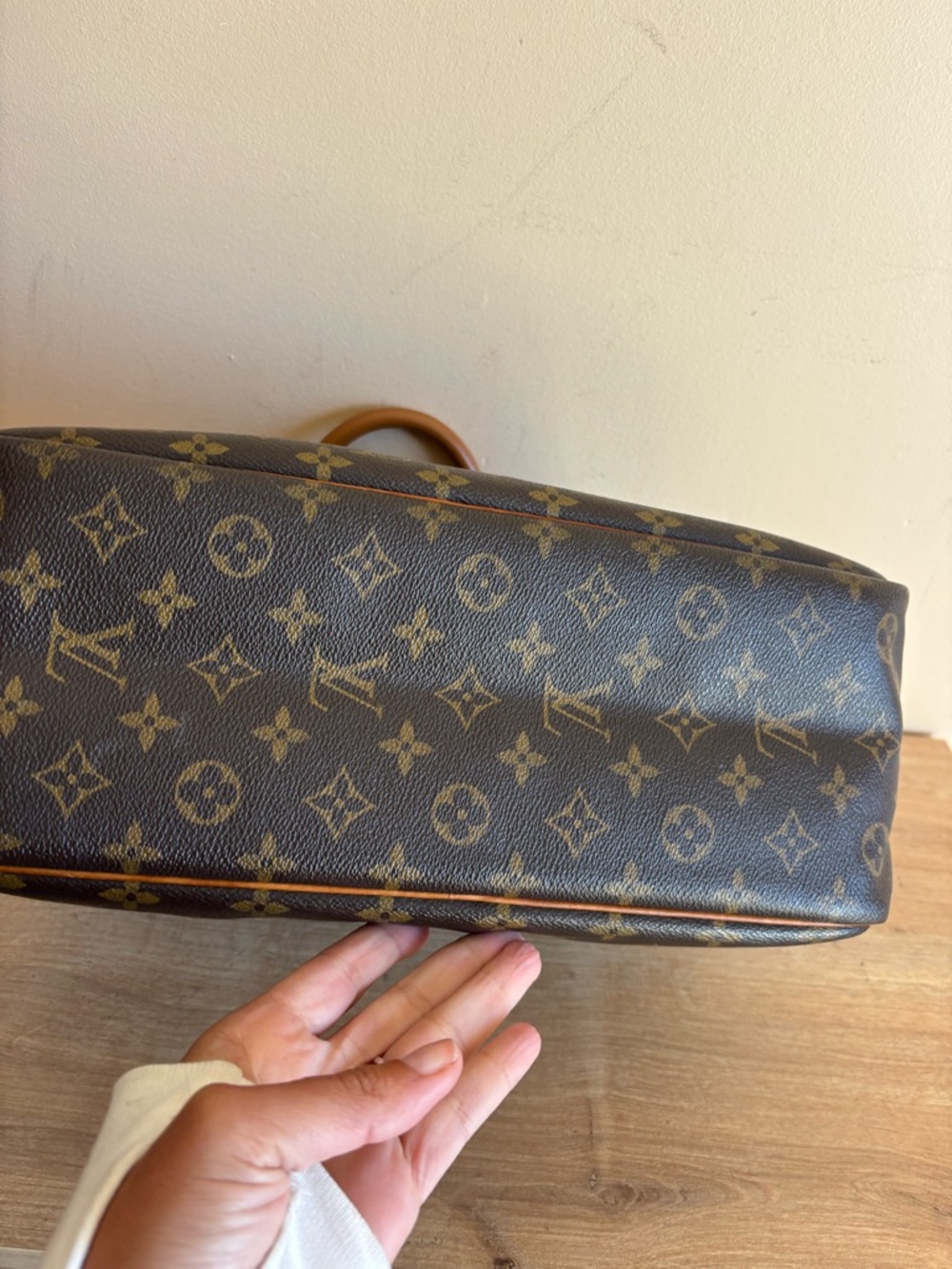 Authentic Louis Vuitton monogram deauville tote - Picture 6 of 9